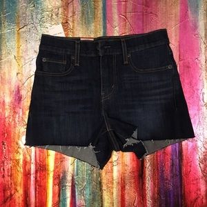 Never worn vintage dark blue Levi’s
